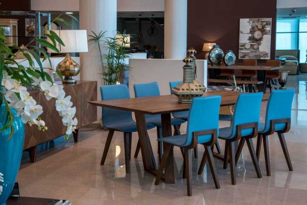 Κλασική Τραπεζαρία Petikidis Epiplo 37