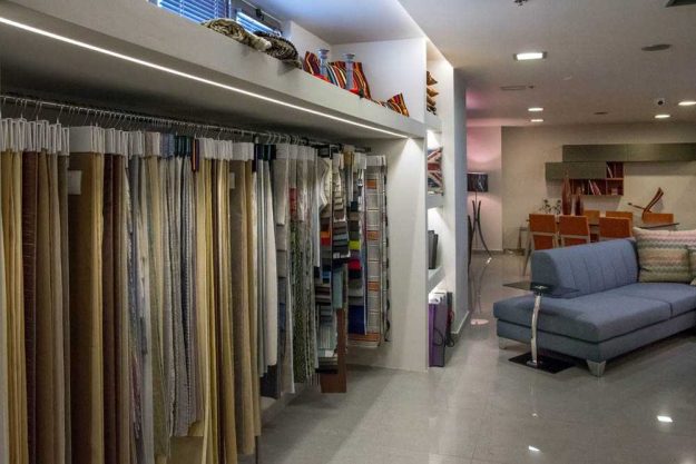 Κλασική Τραπεζαρία Petikidis Epiplo 62