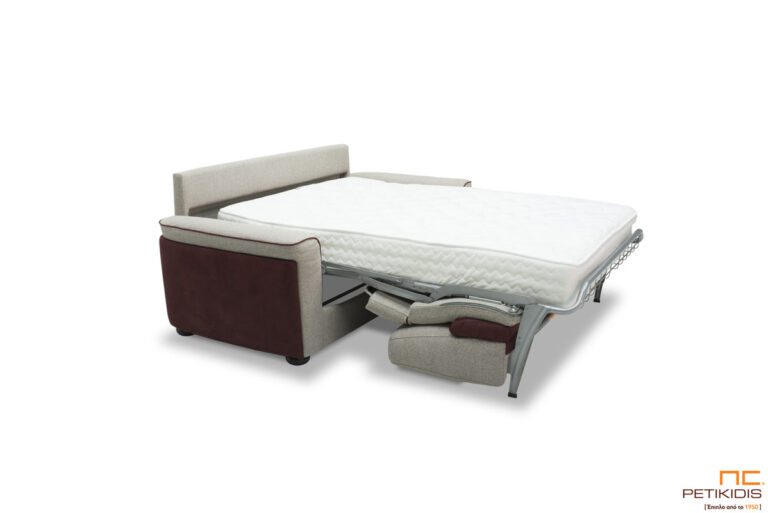 Καναπές κρεβάτι Portofino. Ιταλικός σχεδιασμός τηw εταιρείας Cubo Rosso. Διατίθεται σε μεγάλη ποικιλία χρωμάτων και υφασμάτων καθώς και σε δέρμα. Λεπτομέρεια τρόπου μετατροπής από καναπέ σε κρεβάτι.