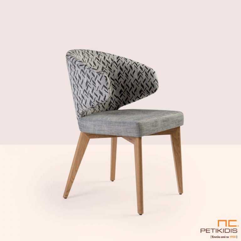 Καρέκλα Sanita σε ξύλο μασίφ οξιά και συνδυασμό δύο διαφορετικών υφασμάτων.
