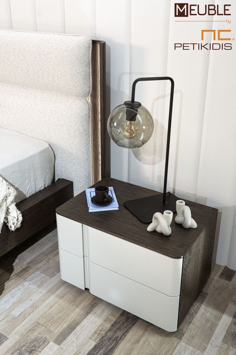 Κομοδίνο Twin από ξύλο δρυς και λεπτομέρειες λάκας. Διατίθεται σε μεγάλη ποικιλία χρωμάτων.