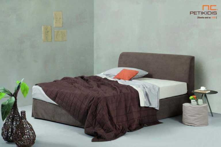 Υφασμάτινο κρεβάτι Fiona της Linea Strom σε καφε ύφασμα μονόχρωμο αλέκιαστο και αδιάβροχο.Το ύφασμα αφαιρείται από βάση και κεφαλάρι για εύκολο καθάρισμα.