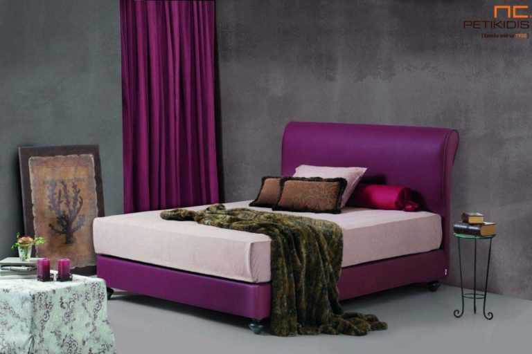 Υφασμάτινο κρεβάτι Iro της Linea Strom σε μοβ ύφασμα μονόχρωμο αλέκιαστο και αδιάβροχο.Το ύφασμα αφαιρείται από βάση και κεφαλάρι για εύκολο καθάρισμα.