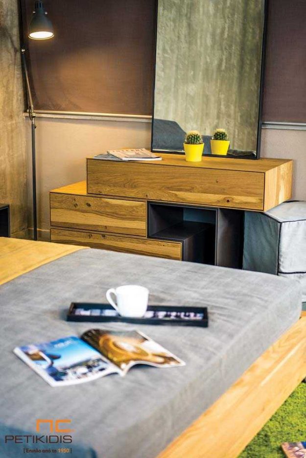 Κλασική Τραπεζαρία Τουαλέτα κρεβατοκάμαρας Cube από ξύλο δρυς ρουστίκ και λεπτομέρεια λάκας.