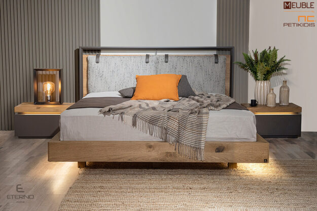 Κλασική Τραπεζαρία Κρεβατοκάμαρα Libre κατασκευασμένη από φυσικό ξύλο δρυς ρουστίκ σε συνδυασμό λάκας και μαξιλάρες από αλέκιαστο αδιάβροχο ύφασμα. Μοντέρνος και μινιμαλ σχεδιασμός.