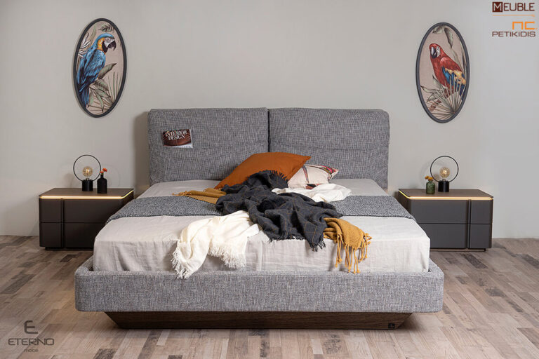 Κρεβατοκάμαρα Wish από ξύλο δρυς, λάκα ματ και αδιάβροχο - αλέκιαστο ύφασμα. Σχεδιασμένη με καμπύλες γραμμές και μοντέρνα φόρμα. Τα στοιχεία που την κάνουν ιδιαίτερη είναι η "τσέπη" στο κεφαλάρι και τα κομοδίνα με τον ενσωματωμένο φωτισμό.