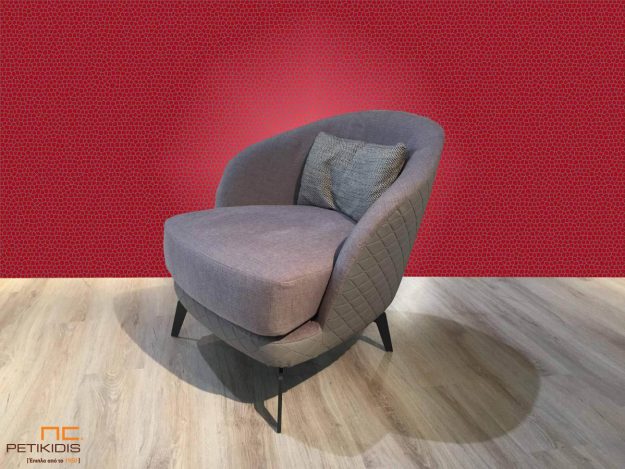 Μοντέρνο Σαλόνι Πολυθρόνα Minori με χαμιλή αλλά πολύ αναπαυτική πλάτη για μικρότερους χώρους αλλά με απόλυτη άνεση.Εξωτερικά έχει καπιτονέ τεχνόδερμα και εσωτερικά ύφασμα αδιάβροχο σε γκρι αποχρώσεις.