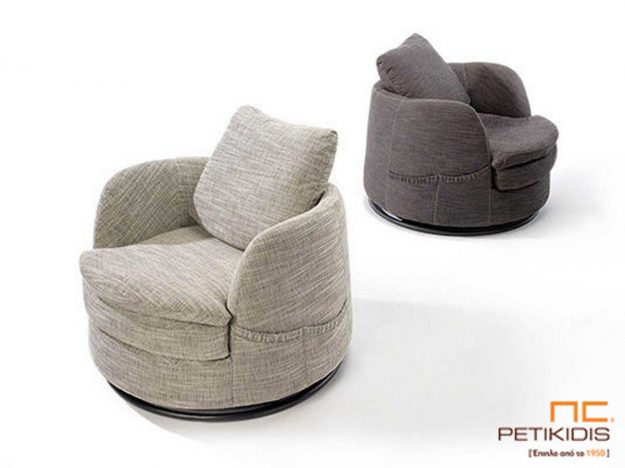 Πολυθρόνα Pharaoh με στρογγυλό σχεδιασμό και τσέπες για εύκολη αποθήκευση περιοδικών και βιβλίων. Διαθέτει δυνατότητα περιστροφής και απόλυτη ανάπαυση.