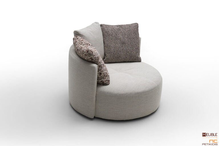 Η μοντέρνα περιστρεφόμενη πολυθρόνα Charleston προσφέρει την απόλυτη αισθητική και αξεπέραστη άνεση. Υπάρχει η δυνατότητα επιλογής χρωμάτων και υφασμάτων.