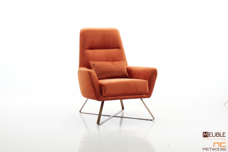 Πολυθρόνα Swing με μεταλλικά πόδια με ύφασμα βελούδο αλέκιαστο σε πορτοκαλί αποχρώσεις.