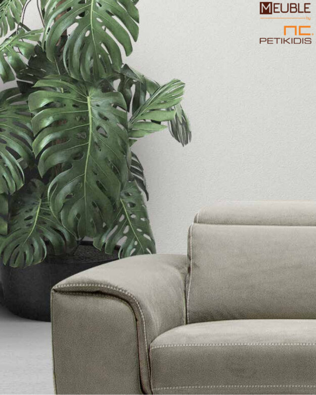 Σαλόνι γωνία Alzira ιταλικής κατασκευής της εταιρίας Cubo rosso, ντυμένος με γνήσιο δέρμα. Διαθέτει δύο μπράτσα και μηχανισμούς ανάκλησης στην πλάτη και στο κάθισμα. Δυνατότητα κατασκευής του και σε ύφασμα. Μοντέρνο και άκρως αναπαυτικό. Λεπτομέρεια μπράτσου.