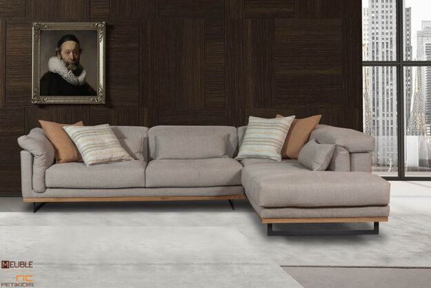 Γωνιακός καναπές Genesis σε μοντέρνα μίνιμαλ γραμμή με ξύλινη βάση και μεταλλικά πόδια. Το ύφασμά του είναι αδιάβροχο και αλέκιαστο και διατίθεται σε ποικιλία χρωμάτων. Διαθέτει ανακλήσεις στα μαξιλάρια πλάτης που τον καθιστούν άνετο και πρακτικό.