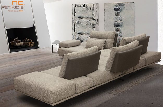 Κλασική Τραπεζαρία Σαλόνι γωνία Como με μοντέρνο σχεδιασμό. Τα μεταλλικά πόδια δίνουν μια ανάλαφρη αίσθηση. Διαθέτει ένα χαμηλό μπράτσο και ένα ακόμα που δίνει την δυνατότητα να μετακινηθεί εύκολα. Η πλάτη του διαθέτει μηχανισμούς δίνοντας μεγαλύτερο βάθος στο κάθισμα. Μοντέρνο και minimal. Το ύφασμα μπορεί να αφαιρεθεί από όλο το σύνολο του καναπέ.