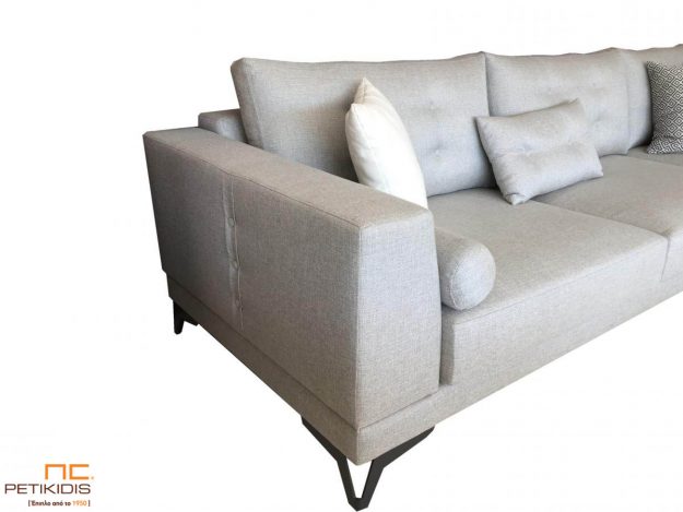 Κλασική Τραπεζαρία Σαλόνι γωνία Electra με μεταλλικά πόδια και καπιτονέ μαξιλάρια πλάτης. Λεπτομέρεια.