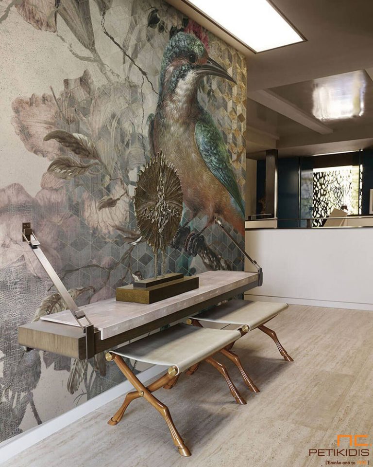 Ταπετσαρία τοίχου σε μορφή πάνελ. Urban jungle style σε μπεζ τόνους με πολύχρωμες λεπτομέρειες. Οι διαστάσεις του πάνελ προσαρμόζονται σύμφωνα με τον τοίχο που πρόκειται να τοποθετηθεί.