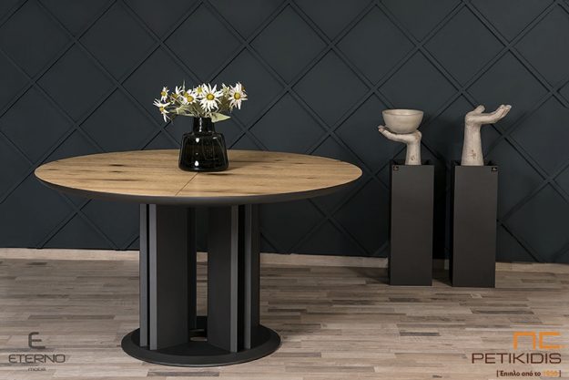 Τραπέζι ροτόντα Grace με συνδυασμό ξύλου δρυς ρουστίκ και πόδι από γκοφρέ λάκα. Ιδανικό για μικρούς χώρους δίνοντας μοντέρνα , ρουστίκ και industrial διάθεση. Δυνατότητα προέκτασης.