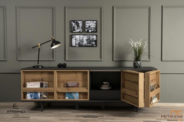 Μπουφές Libre από ξύλο ρουστίκ δρυς και λάκα με συρόμενες πόρτες. Λεπτομέρεια ανοίγματος.