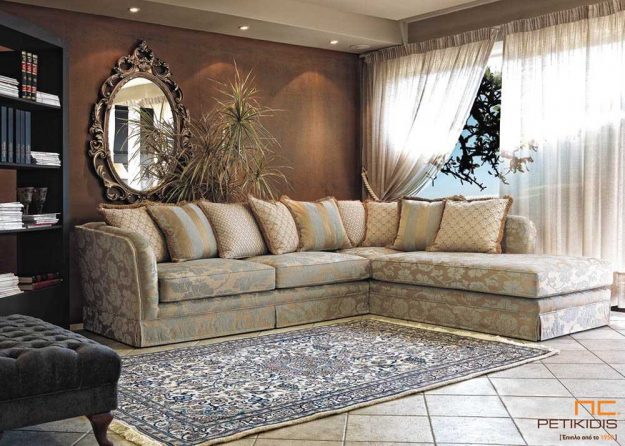 Κλασικό Σαλόνι Σαλόνι γωνία Camelia σε κλασικό ύφος με παταχτά μαξιλάρια πλάτης και ύφασμα σε βεραμάν χρώμα με χρυσές πινελιές σε σχέδιο λουλουδιών.