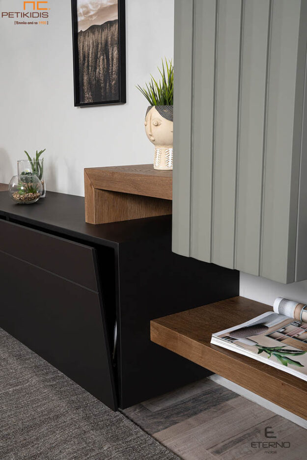 Σύνθεση Desire με συνδυασμό ξύλου ρουστίκ δρυς και λάκα. Μοντέρνος σχεδιασμός. Διαθέτει ντουλάπια και διακοσμητικό ράφι. Λεπτομέρεια.