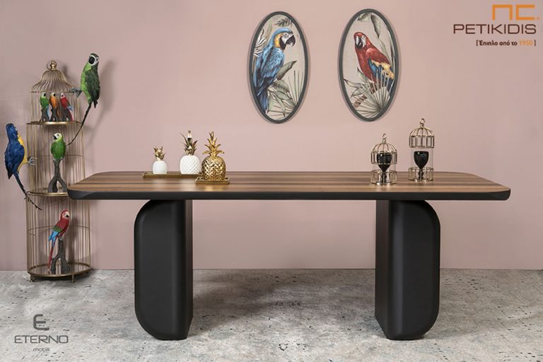 Τραπεζαρία Balance με ξύλο γκριζάρντ και πόδια από γκοφρέ λάκα. Μοντέρνο και minimal style με ιδιαίτερο χαρακτηριστικό το ξεχωριστό ξύλο που έχει με τα έντονα νερά.