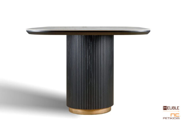 Τραπεζαρία της σειράς Noir σε μοντέρνο σχεδιασμό, από ξύλο δρυς, μεταλλική βάση και κεραμικό καπάκι. Υπάρχει ευελιξία στις επιλογές των χρωμάτων και των υλικών, με οδηγό την αρχιτεκτονική του κάθε χώρου. Λεπτομέρεια.