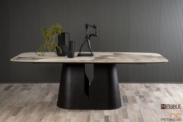 Τραπέζι Epic με κεραμικό υλικό και λάκα με κεντρική βάση. Μοντέρνο και minimaal διατίθεται σε μεγάλη ποικιλία χρωμάτων και διαστάσεων.