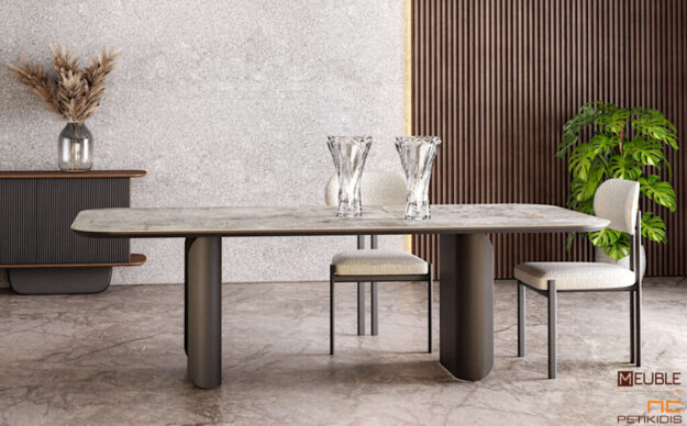 Τραπέζι Riva σχεδιασμένο σε μοντέρνα γραμμή συνδυάζοντας το χρωματιστό μέταλλο στα πόδια και τη λάκα με το κεραμικό υλικό στο καπάκι. Διατίθεται σε ποικιλία χρωμάτων. Λεπτομέρεια.