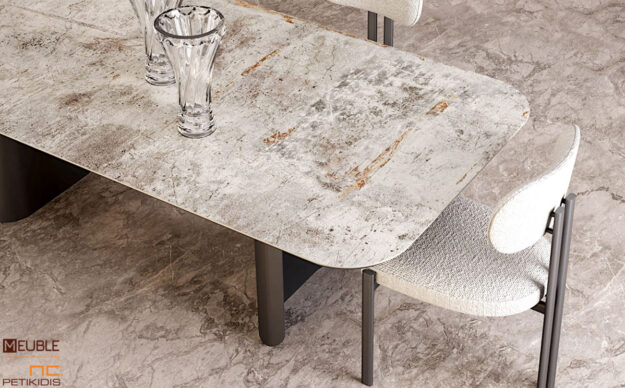 Τραπέζι Riva σχεδιασμένο σε μοντέρνα γραμμή συνδυάζοντας το χρωματιστό μέταλλο στα πόδια και τη λάκα με το κεραμικό υλικό στο καπάκι. Διατίθεται σε ποικιλία χρωμάτων. Λεπτομέρεια.