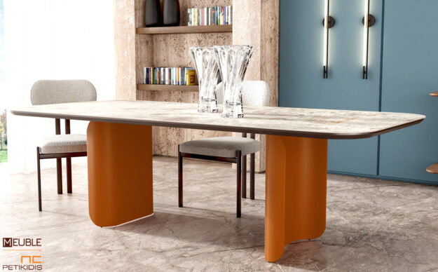 Τραπέζι Riva σχεδιασμένο σε μοντέρνα γραμμή συνδυάζοντας το χρωματιστό μέταλλο στα πόδια και τη λάκα με το κεραμικό υλικό στο καπάκι. Διατίθεται σε ποικιλία χρωμάτων. Λεπτομέρεια.