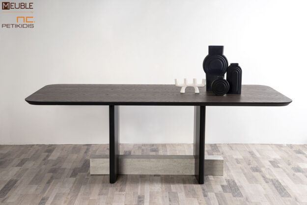 Τραπέζι Solid από ξύλο δρυς, λεπτομέρεια λάκας και κεραμικό υλικό. Μοντέρνο και minimal διατίθεται σε μεγάλη ποικιλία χρωμάτων και διαστάσεων.