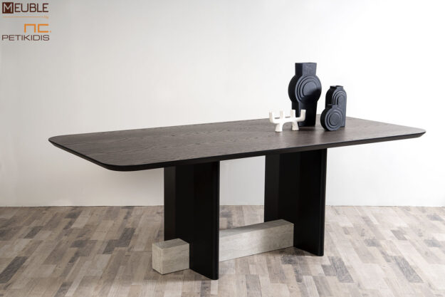 Τραπέζι Solid από ξύλο δρυς, λεπτομέρεια λάκας και κεραμικό υλικό. Μοντέρνο και minimal διατίθεται σε μεγάλη ποικιλία χρωμάτων και διαστάσεων.