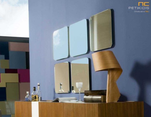 Κλασική Τραπεζαρία Τετράγωνοι διακοσμητικοί καθρέπτες.