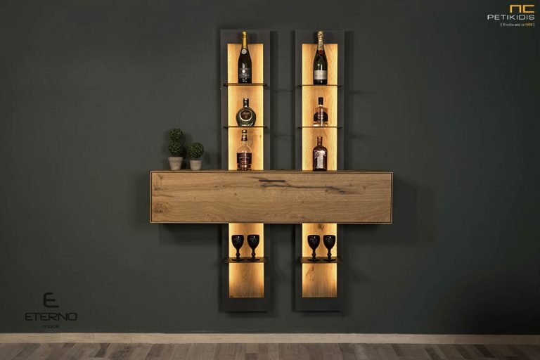 Κονσόλα Free από ξύλο δρυς ρουστίκ με μεταλλική φωτιζόμενη ραφιέρα και ντουλάπι.