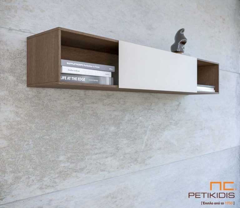 Επιτοίχιο ράφι και ντουλάπι Vista από ξύλο δρυς και λάκα.