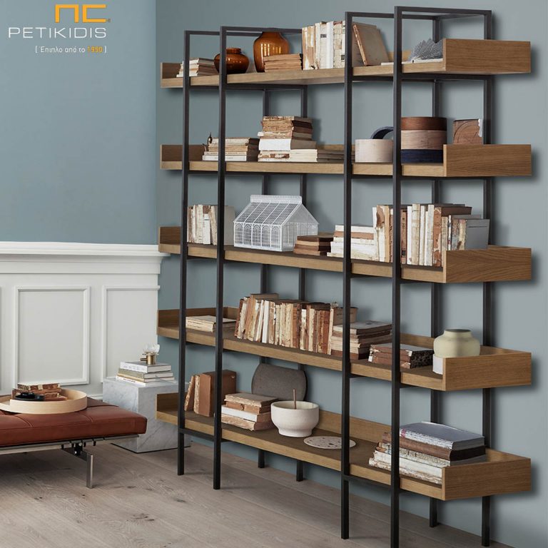 Βιβλιοθήκη και ραφιέρα Jimi από ξύλο δρυς και μεταλλικό σκελετό.Λειτουργεί όσα ραφιέρα διακοσμητική, ως βιβλιοθήκη αλλά και ως διαχωριστικό δύο ενιαίων χώρων.