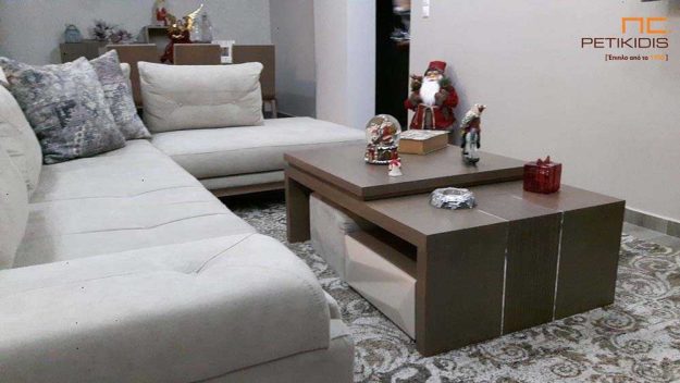 Κλασική Τραπεζαρία Γιώργος & Σωτηρία: Τραπεζάκι Σαλονιού