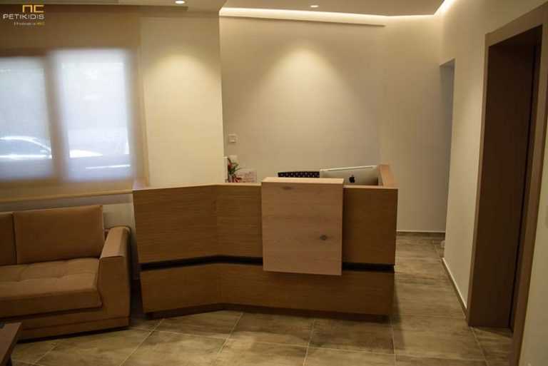 Ρεσεψιόν Ιατρείου - Custom Made / Χειροποίητο Έπιπλο