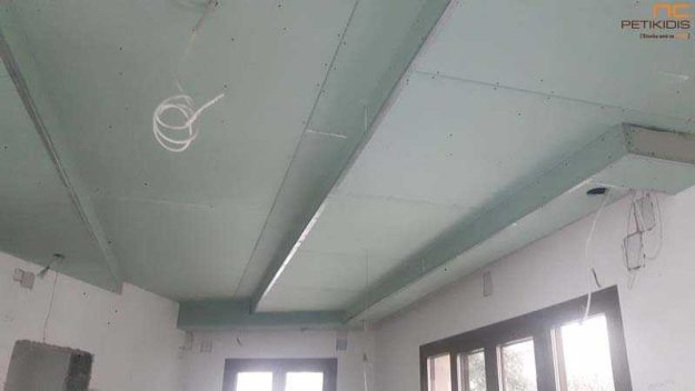 Κλασική Τραπεζαρία Τοποθέτηση Ψευδοροφής σε Ιατρείο