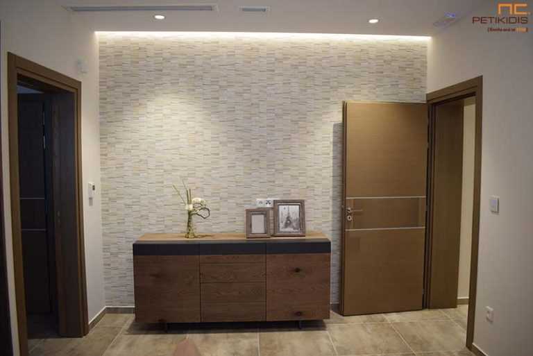 Εσωτερική Διακόσμηση Ιατρείου - Ταπετσαρία / Μπουφές / Διακοσμητικό