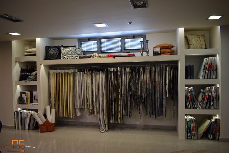 Χώρος δειγματισμού σε υφάσματα επιπλώσεων και κουρτίνες