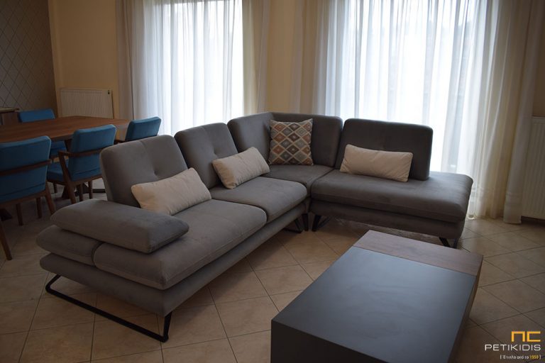 Διακοσμητικά Μαξιλάρια πάνω σε Καναπέ Albert