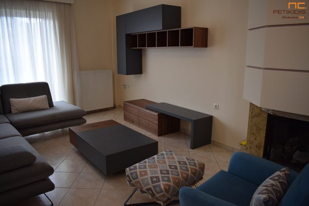 Κλασική Τραπεζαρία Έπιπλο Τηλεόρασης από Καρυδιά