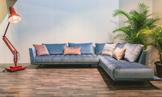 Κλασική Τραπεζαρία Χρώμα Pantone 2019 - Living Coral 16-1546