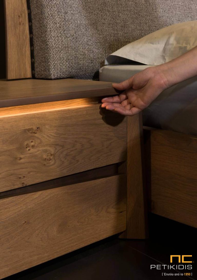 krebatokamara join melira antique roustik leptomeria komodinou me fwtismo