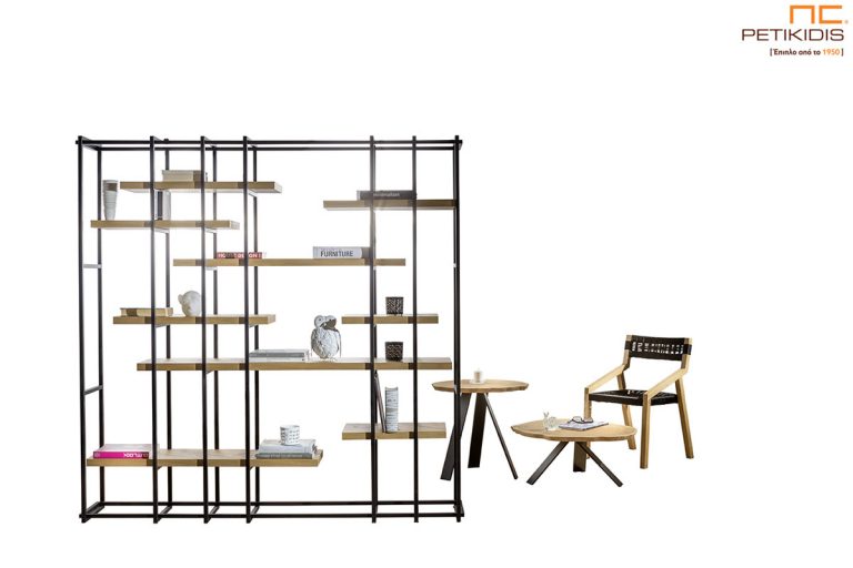 Βιβλιοθήκη Loop με ξύλινα ράφια δρυς και μεταλλικό σκελετό.