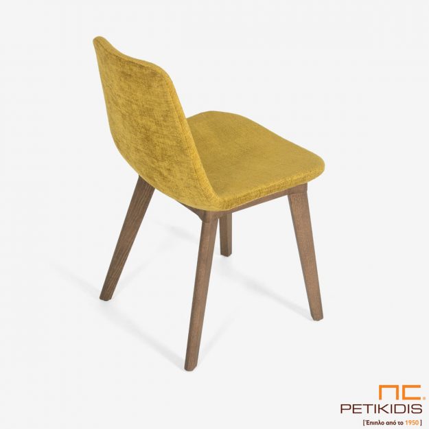 Καρέκλα Pilla A92 με μασίφ ξύλινη βάση και ύφασμα σε κίτρινο χρώμα αδιάβροχο και αλέκιαστο. Λεπτομέρεια.