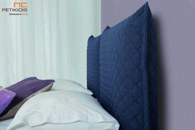 Κλασική Τραπεζαρία Χρώμα Pantone 2020: Classic Blue 19-4052