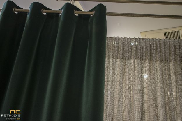 Κλασική Τραπεζαρία kourtina plainh beloudo prasino kai eswterikh dixty mpez