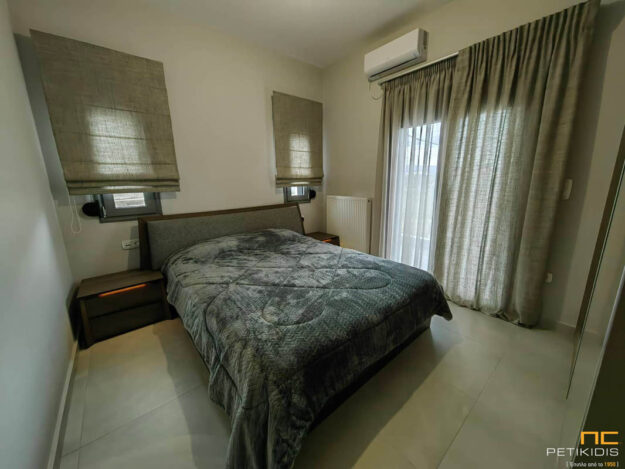 Κλασική Τραπεζαρία 32