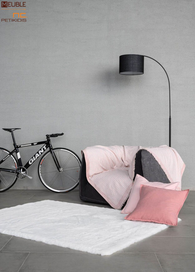 Ριχτάρι Concept Art.2597522 χρώμα powder. Μία συλλογή υπέροχης ποιότητας σε chenille ύφανση, που προσφέρει σταθερή εφαρμογή καθώς και μια μεγάλη ποικιλία χρωμάτων ως ασορτί πρόταση στα ριχτάρια. Διατίθενται σε 3 μεγέθη. a.180x180cm b.180x300cm c.180x240cm Σειρά chenille: 46%acr - 35%cit - 19%pol